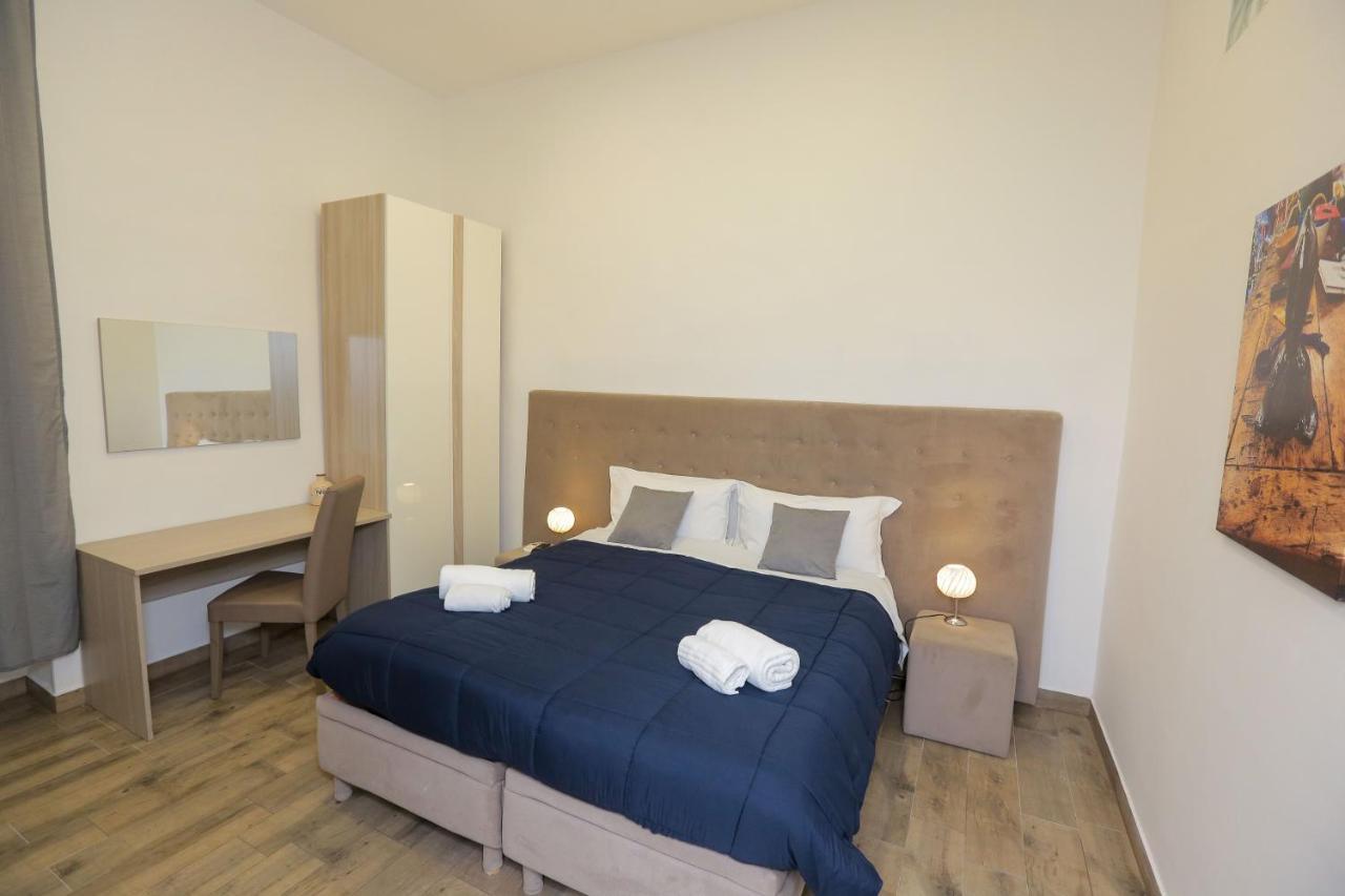 Plateia Apartment Napels Buitenkant foto