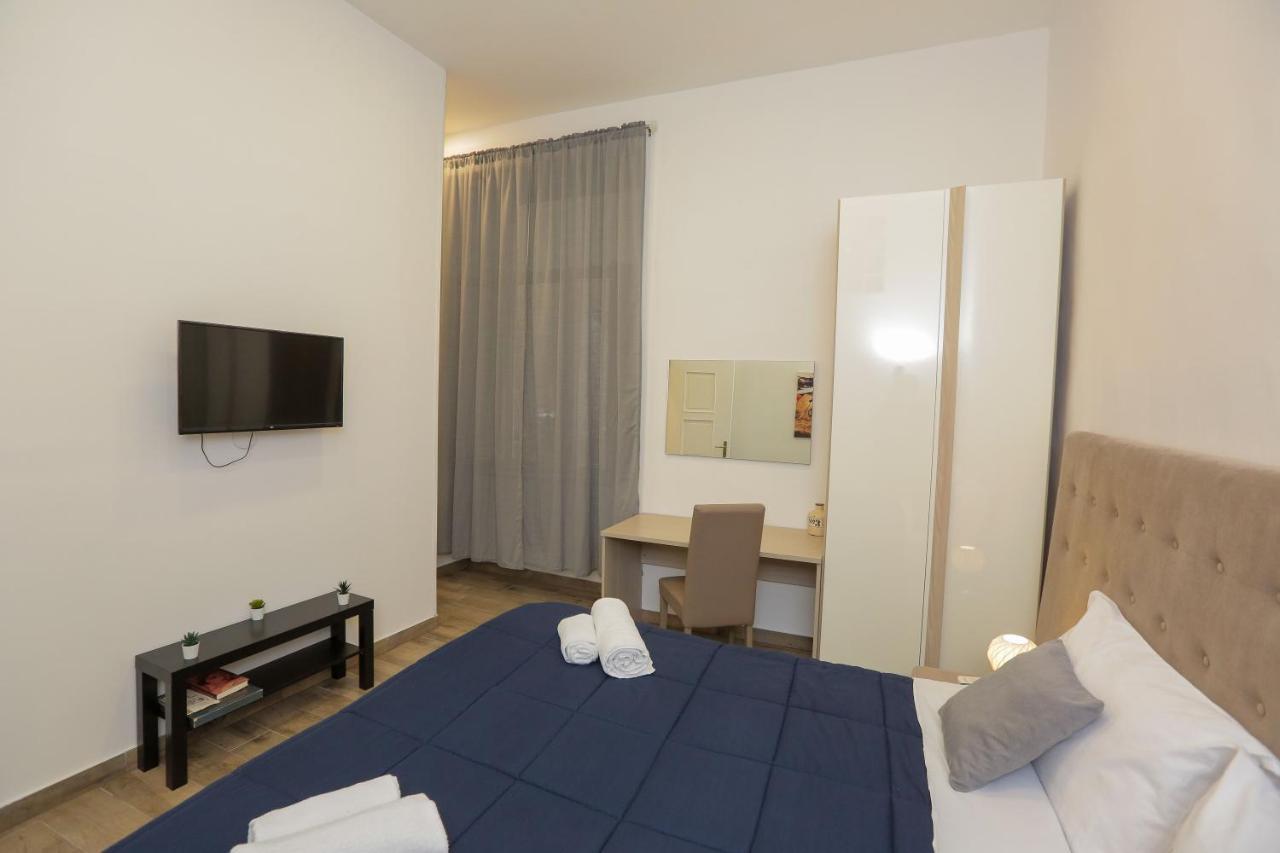 Plateia Apartment Napels Buitenkant foto