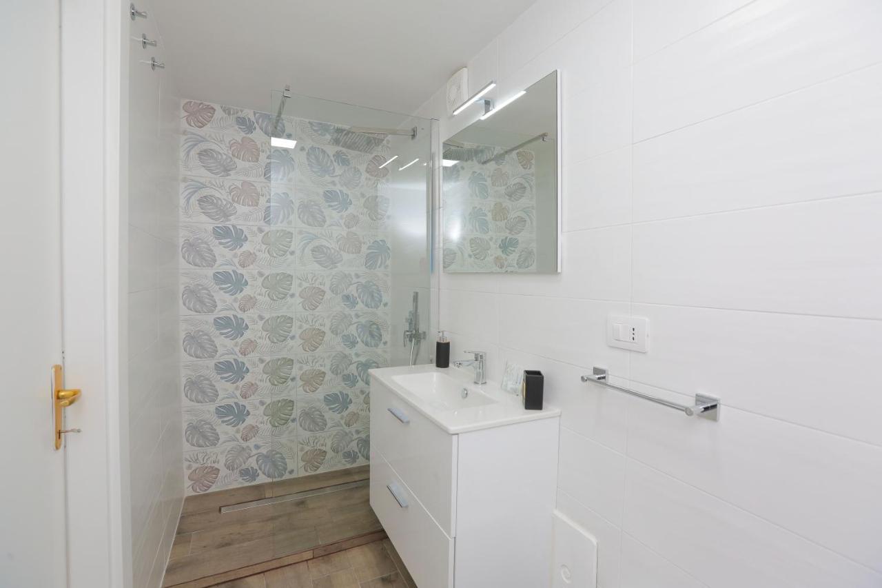 Plateia Apartment Napels Buitenkant foto